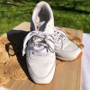 Reebok Classic White Leather Size 4